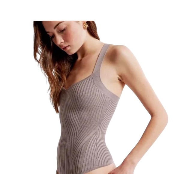 Abercrombie & Fitch - NWT Sweater-Knit Bodysuit Sz L - Picture 3 of 9